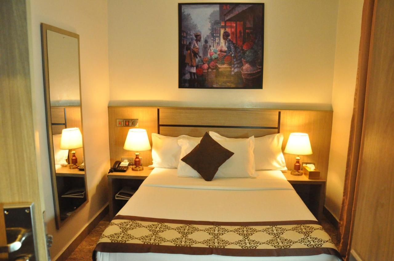 Moz One Executive Guest Rooms Agadez Mobushipe Exterior foto