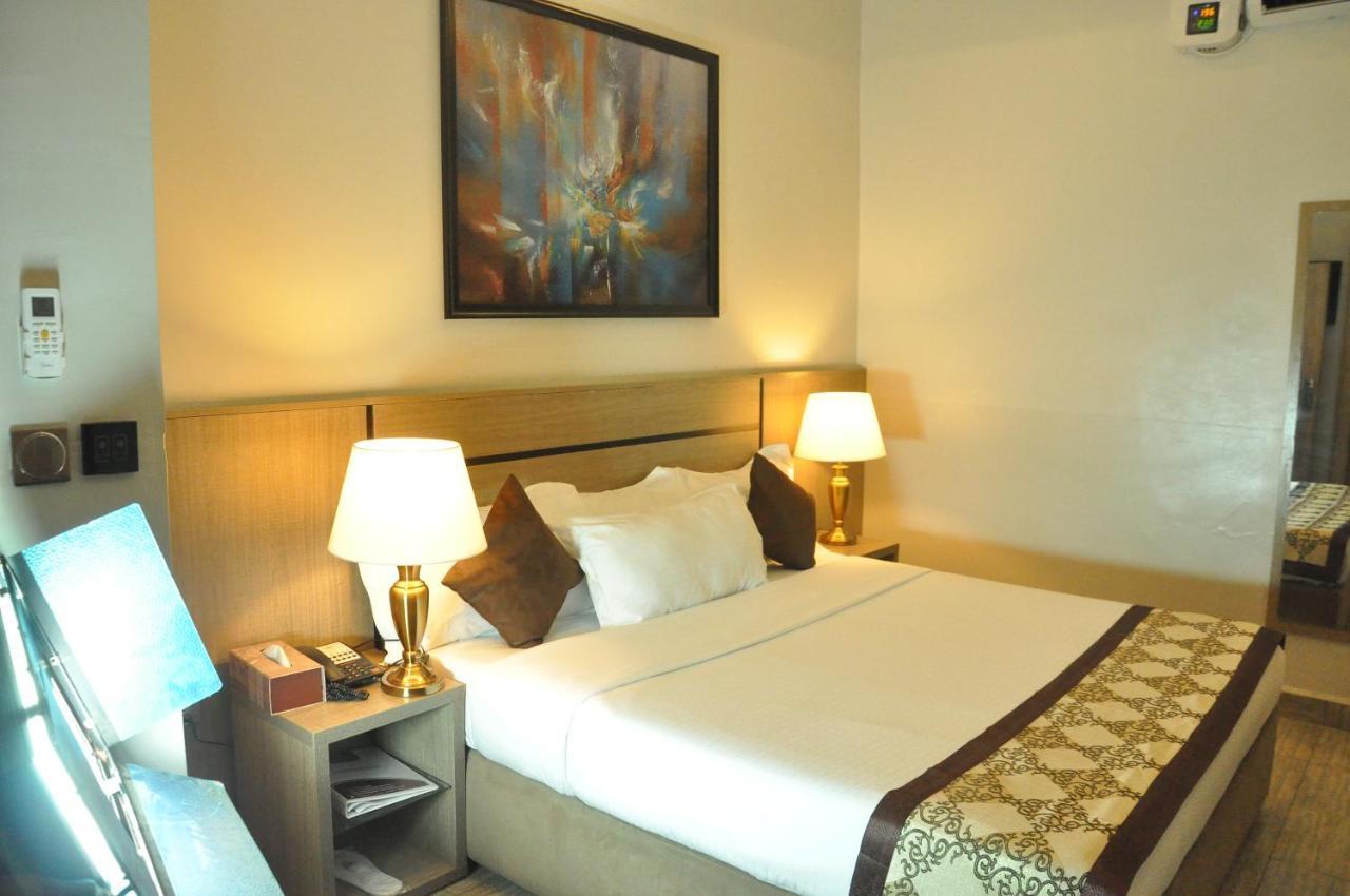 Moz One Executive Guest Rooms Agadez Mobushipe Exterior foto